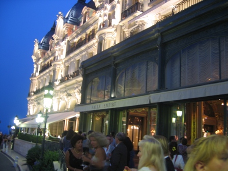 Mónaco, varios años. ¡¡¡ Copa de champagne en el Hotel París !!!