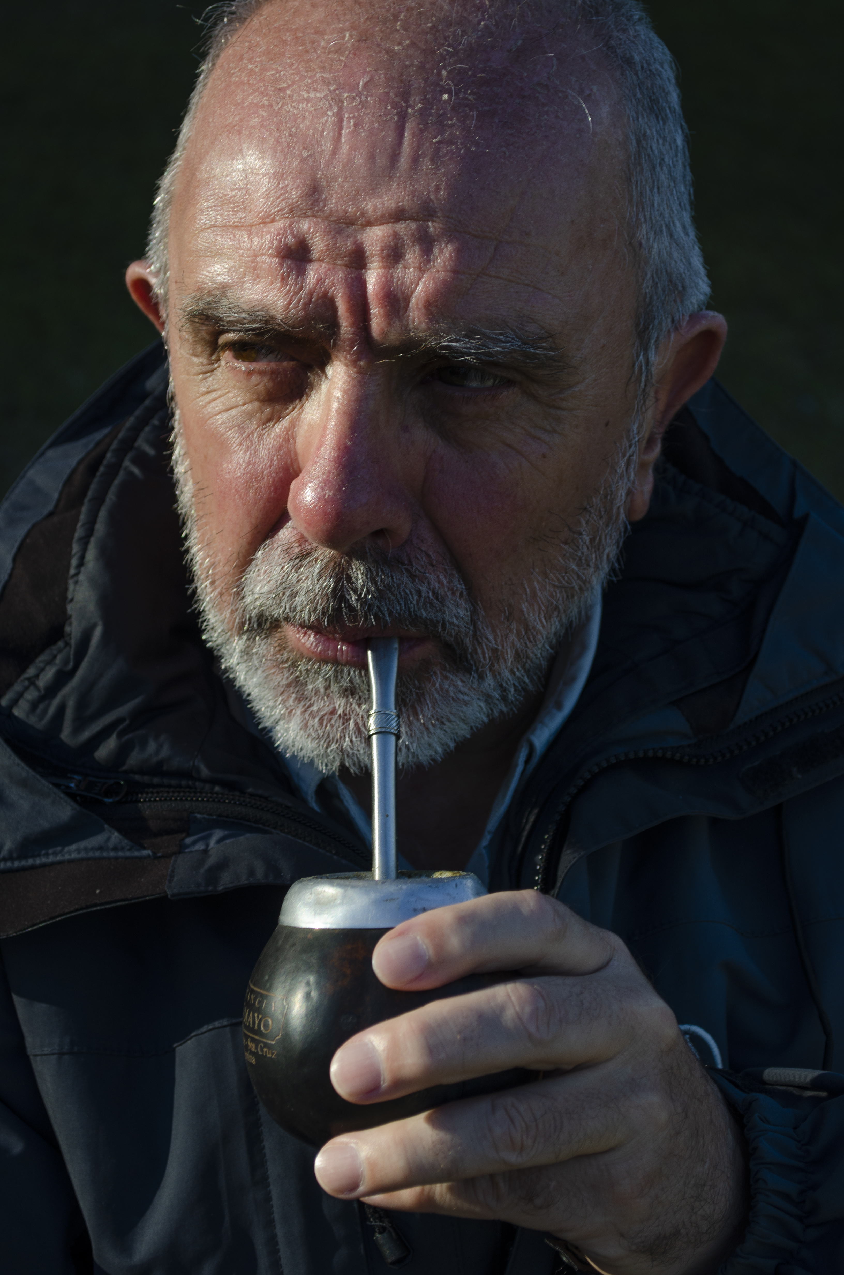 Bebiendo mate