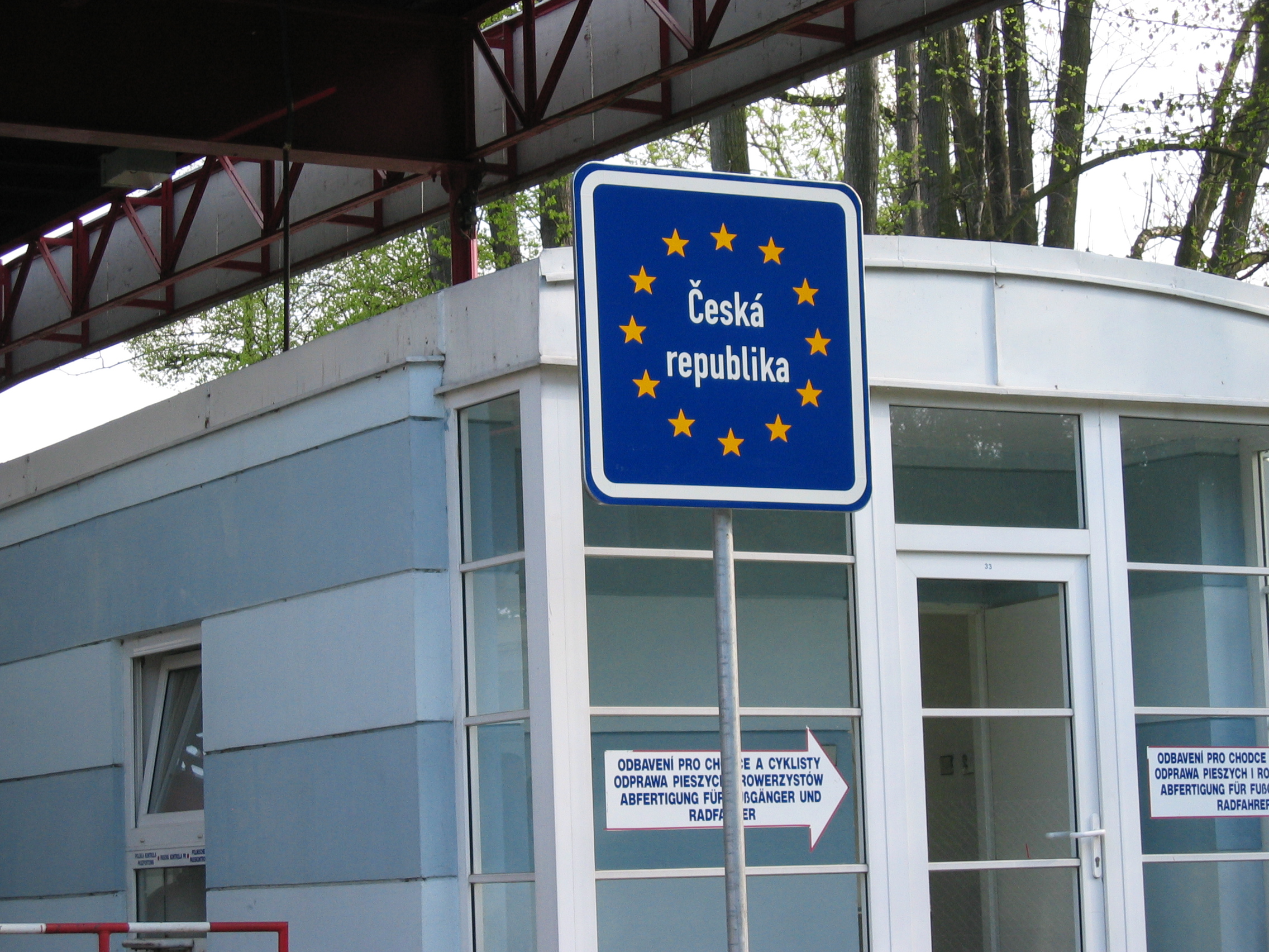 Praga, 2004. Tripoint