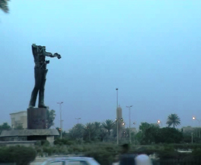 Iraq 2003. Saddan, decapitado
