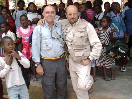 Mozambique, 2003. Con Miguel del Hoyo