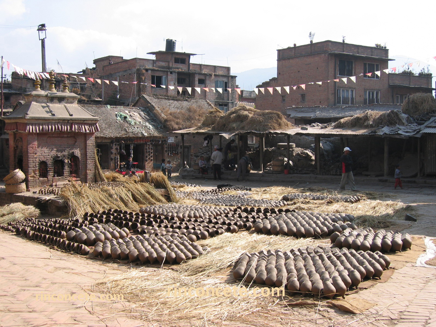 Nepal, 2004. Cerámica secándose