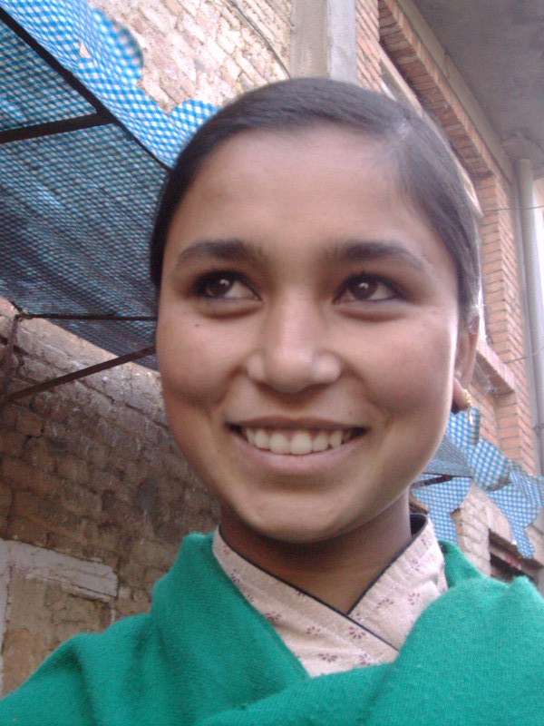 Nepal, 2004. Una joven newarí