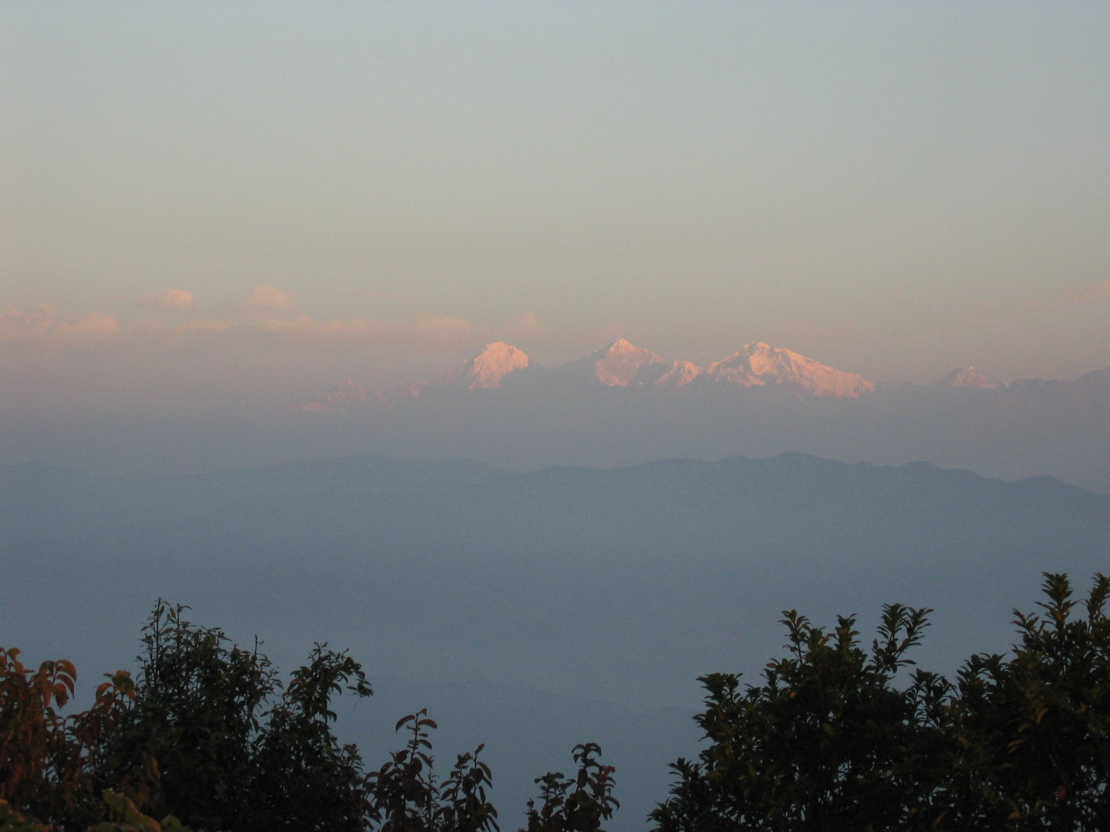 Nepal, 2004. Amanecer en el Everest